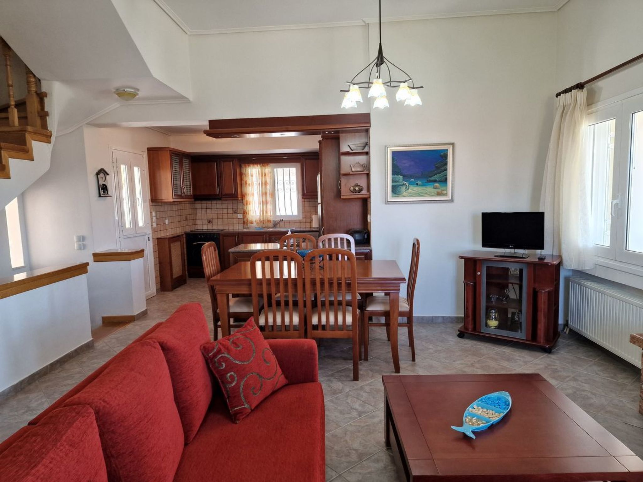 Vollständig umschlossene und großzügig angelegte dreistöckige Ferienvilla mit f-Image-tags.info