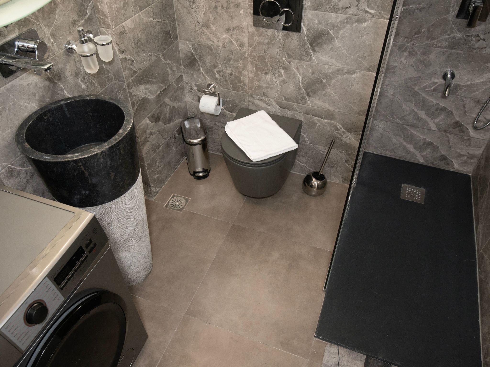 Athen von unserem Haus aus, wenige Schritte von der Akropolis entfernt-Binnen