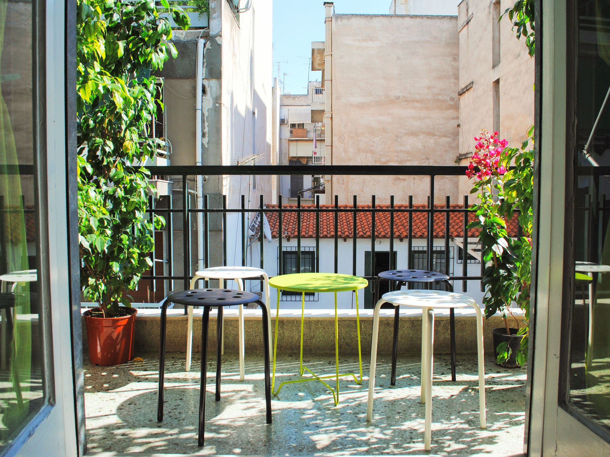 Athens SmArt 3-Room Apartment-Image-tags.info