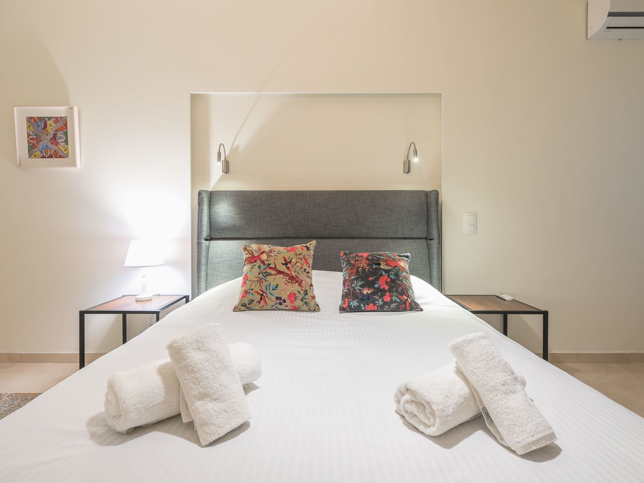 Stilvolle 2 Schlafzimmer, nur wenige Schritte von Fokionos Negri-Binnen