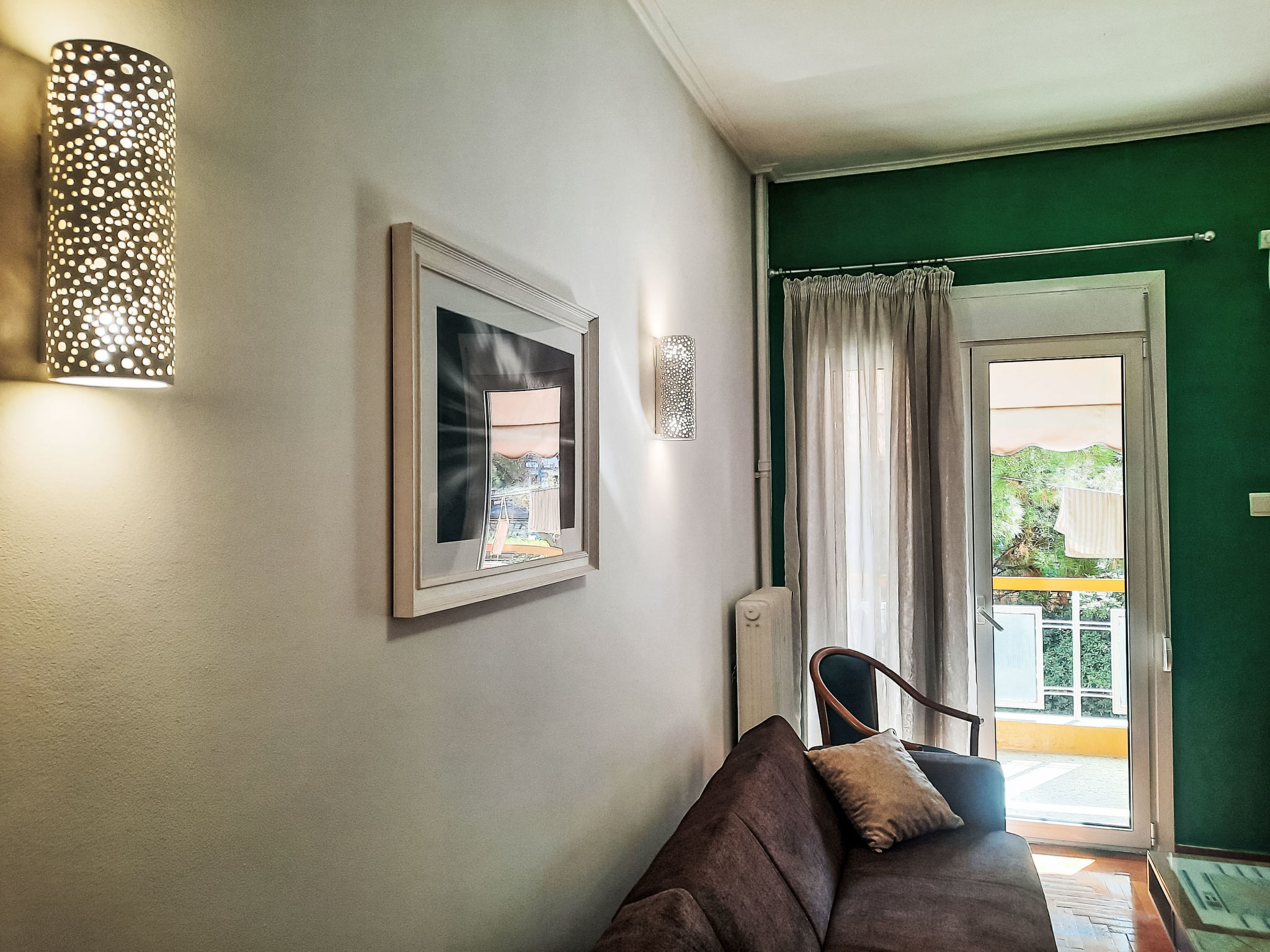 Gemütliche Wohnung nahe der Akropolis — Living Room (4 of 19)