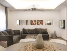 Luxe appartement in Kolonaki voor 6 personen met centraal uitzicht op Athene - thumbnail 1