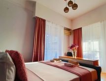 Ruim 4-kamerappartement met terras op 500m van Athene centrum - thumbnail 6