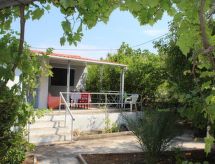 Schönes Surfercottage mit herrlichem Garten