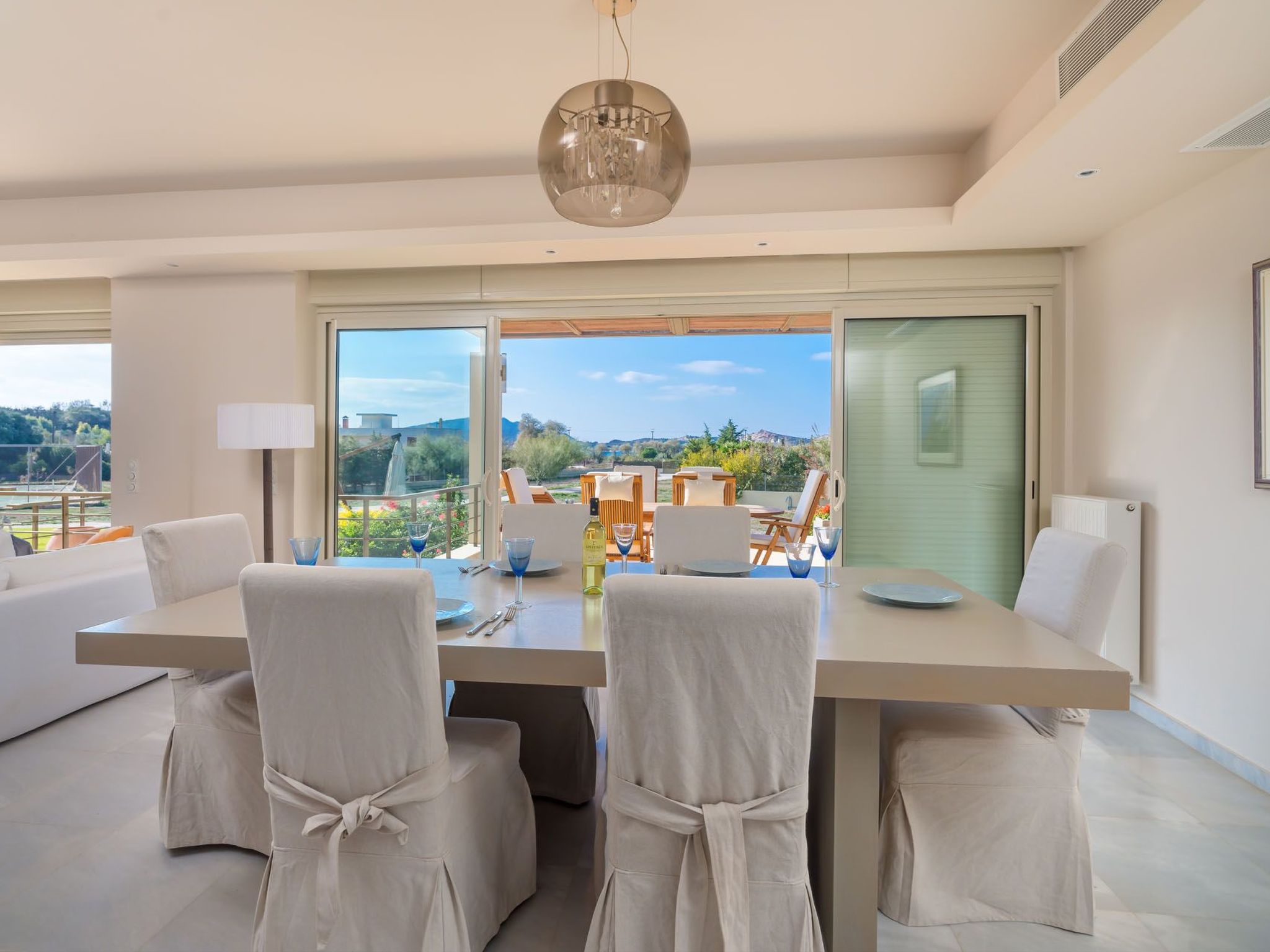 Ferienvilla auf einem privaten und sicheren Grundstück-Binnen