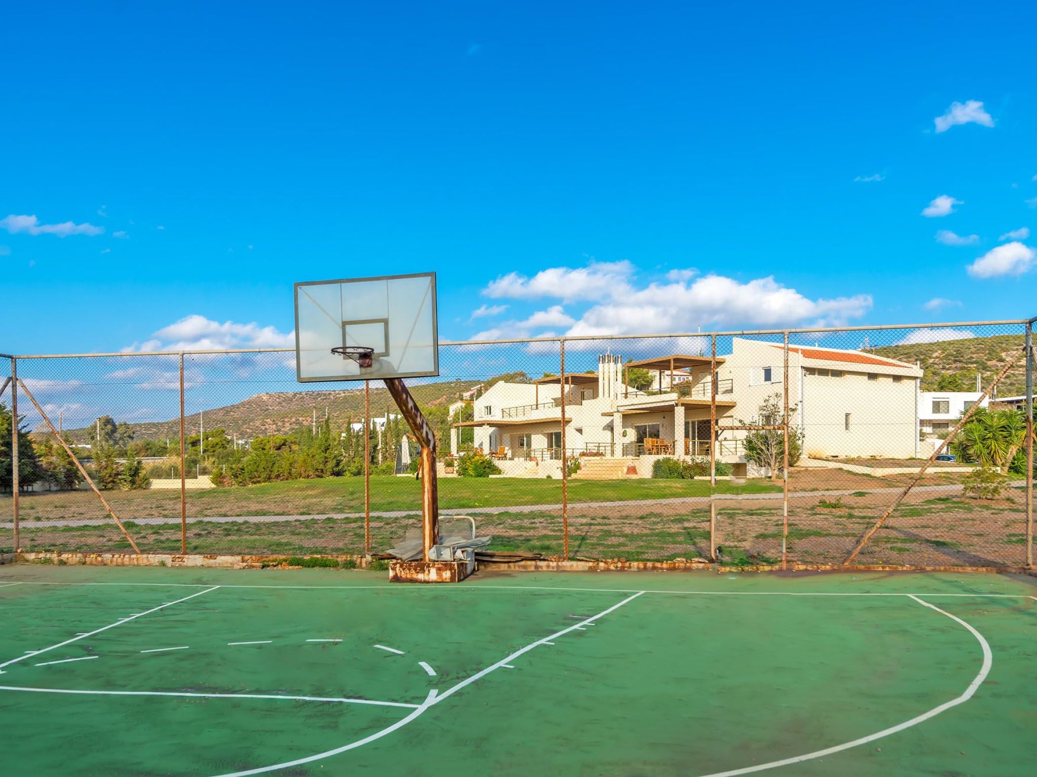 Ferienvilla auf einem privaten und sicheren Grundstück-Binnen