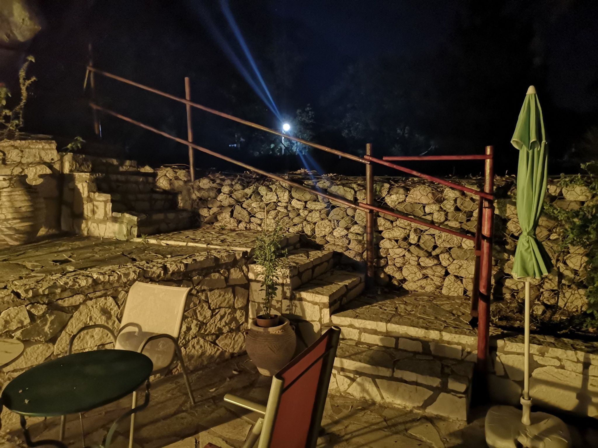 Spiti Louloudia-Buiten