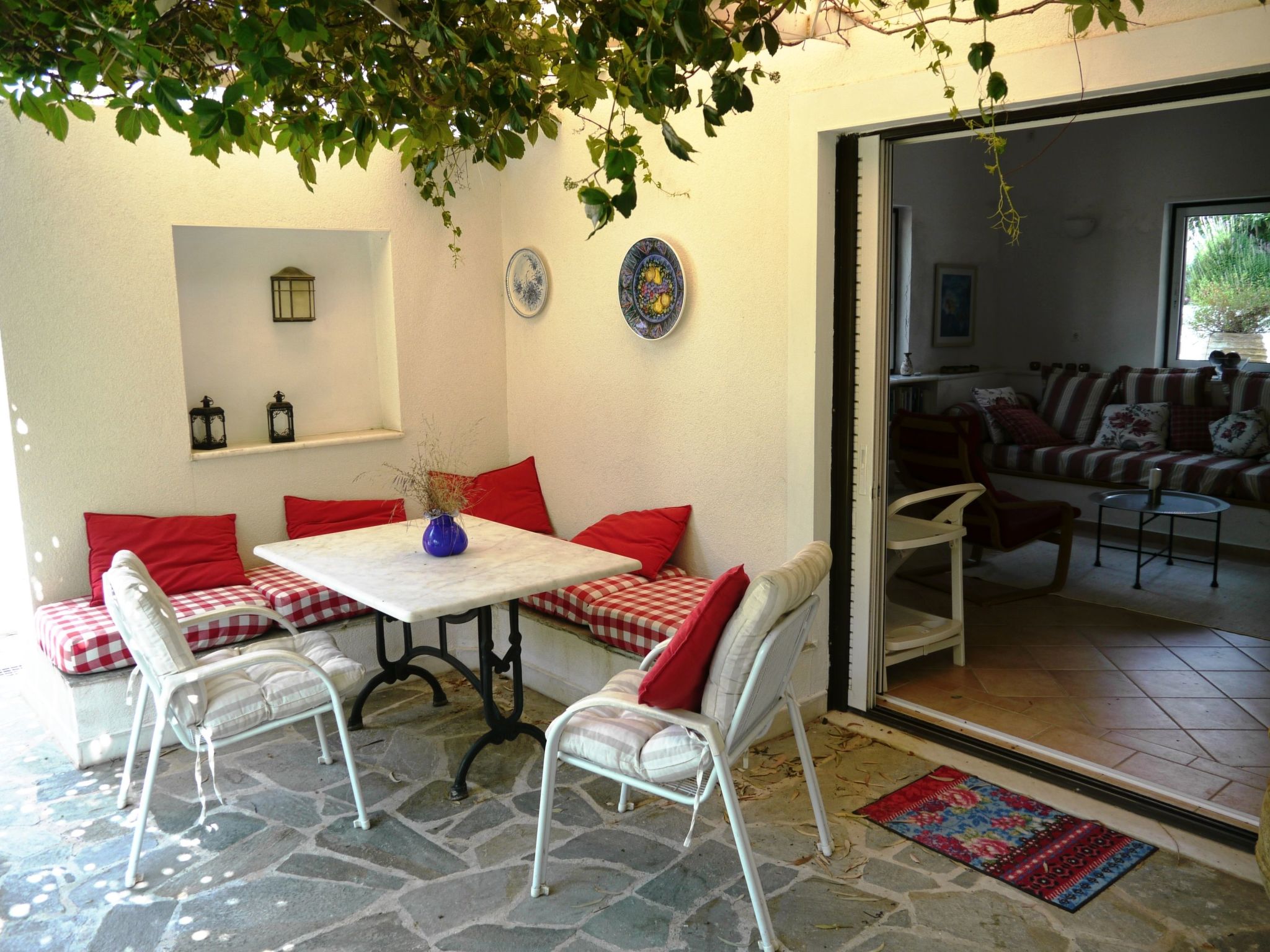 Spiti Louloudia-Binnen