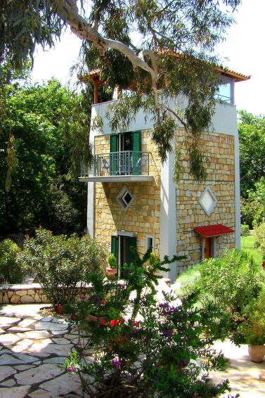 In Paralia Sergoulas Mit Kleinem Balkon - Yunanistan