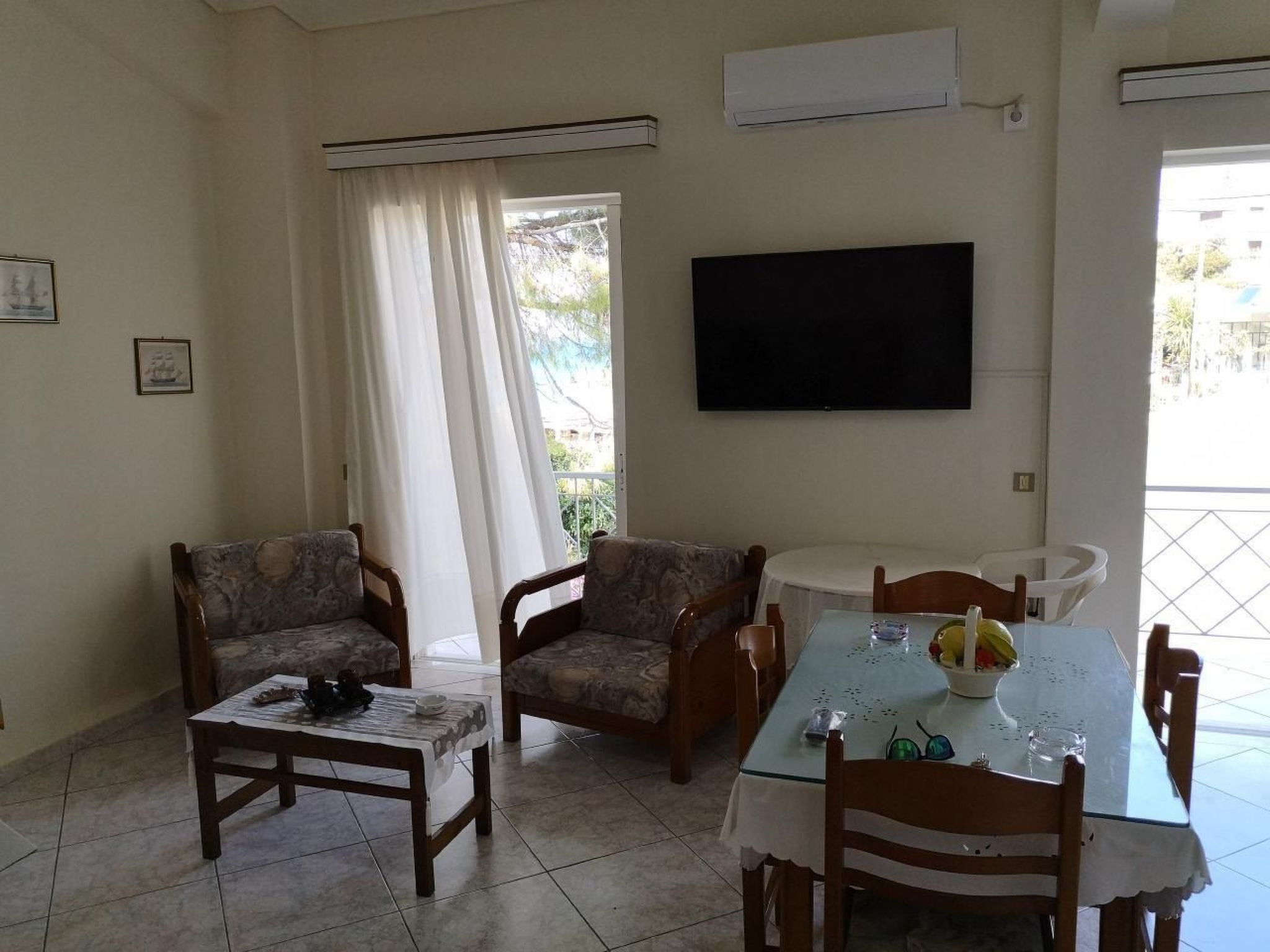 Mit Blick auf das Wasser