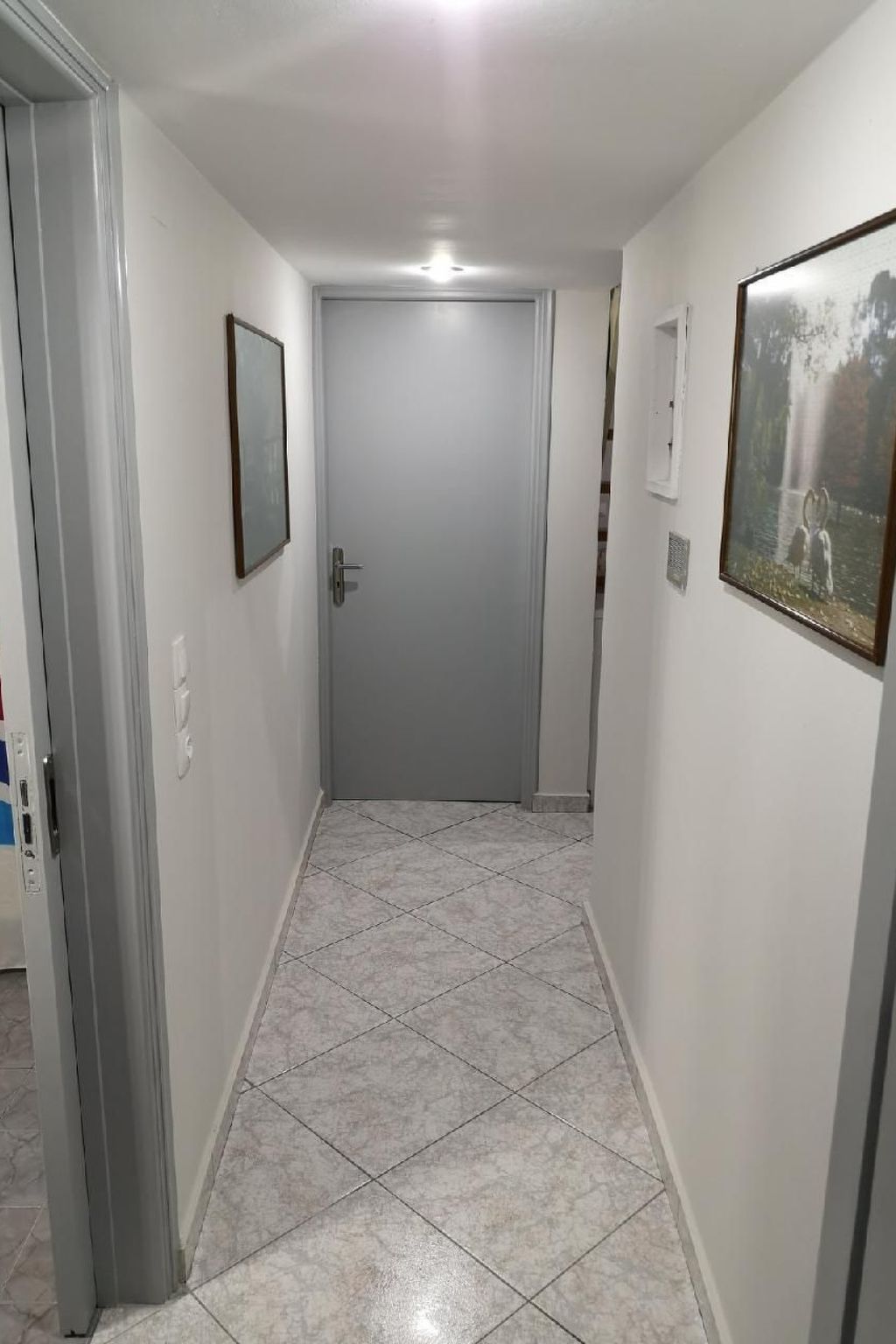 Mit Blick auf das Wasser-Binnen