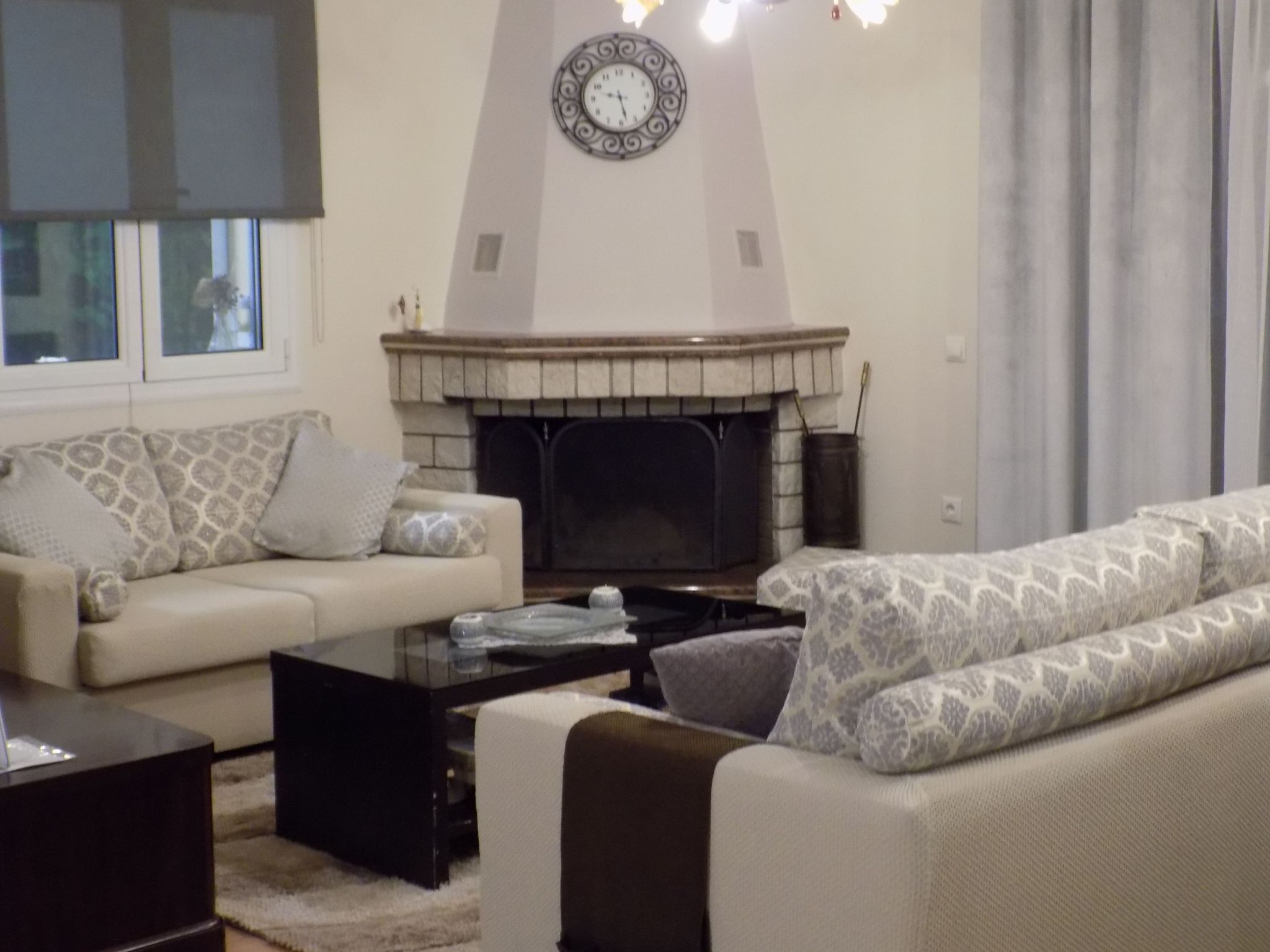 "Villa Rodon" mit privatem Pool-Binnen