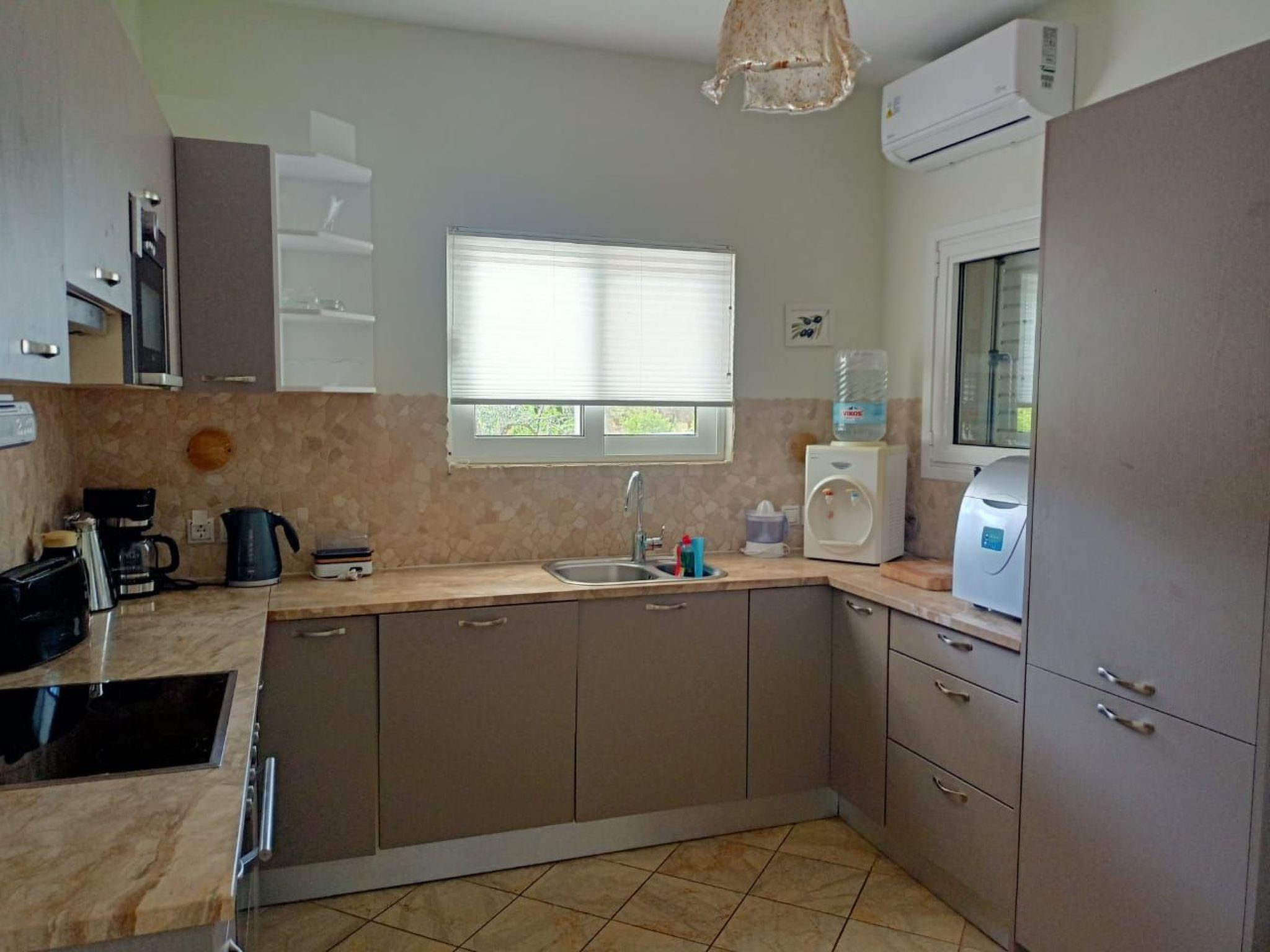 Anwesen "Villa Livadia" mit Infinity-Pool-Image-tags.info