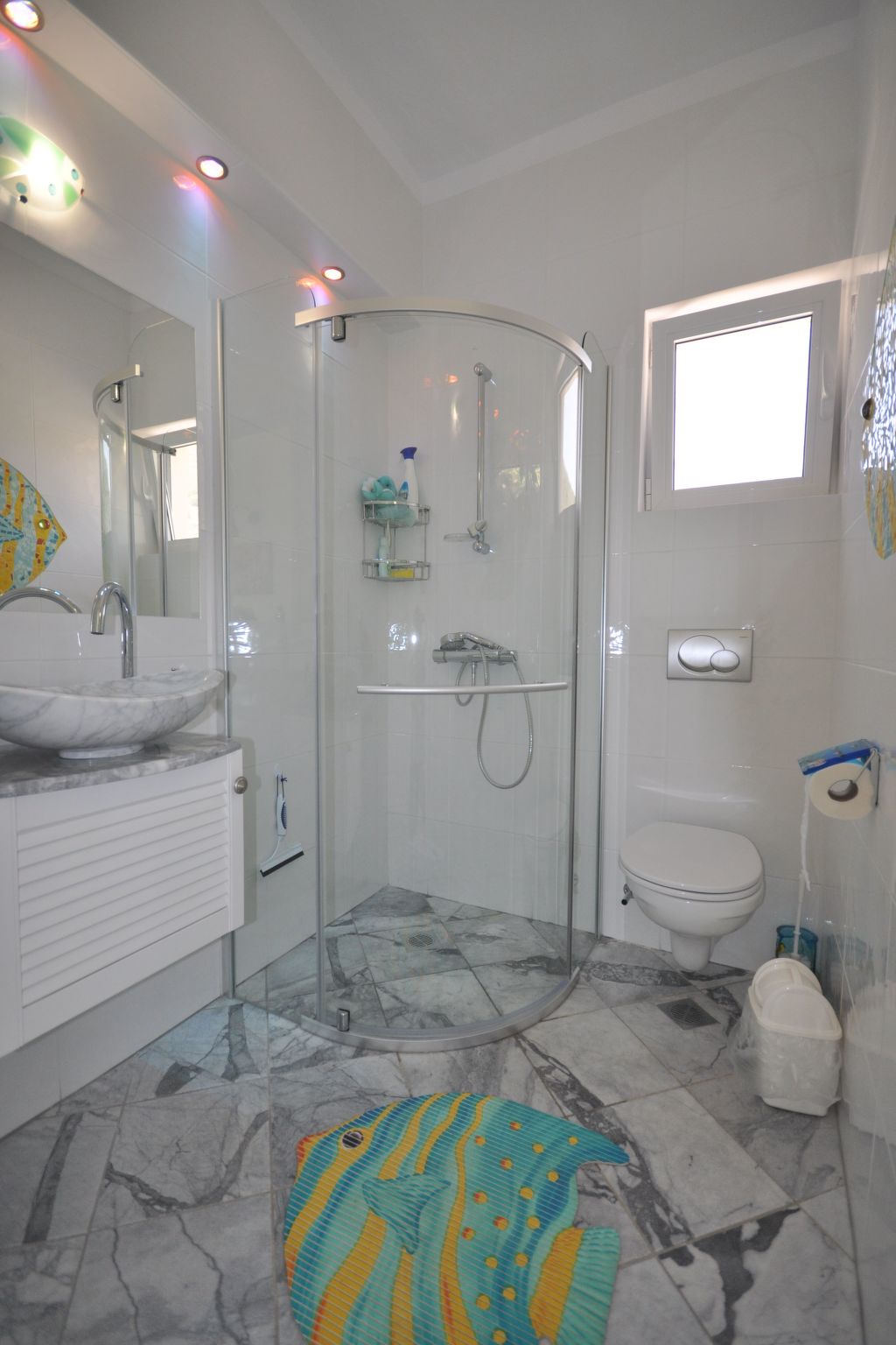 Anwesen "Villa Livadia" mit Infinity-Pool-Binnen