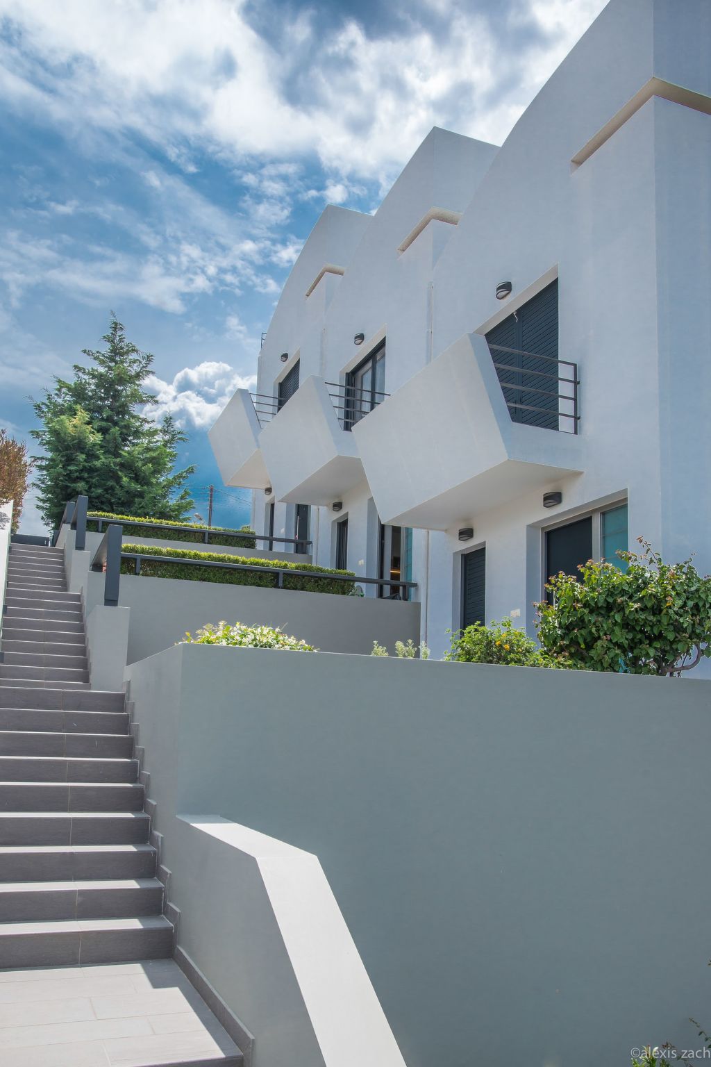 Mit Blick auf das Wasser-Dehors