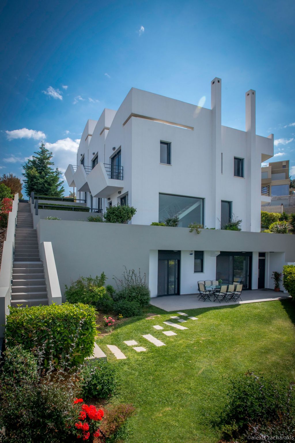 Mit Blick auf das Wasser-Dehors