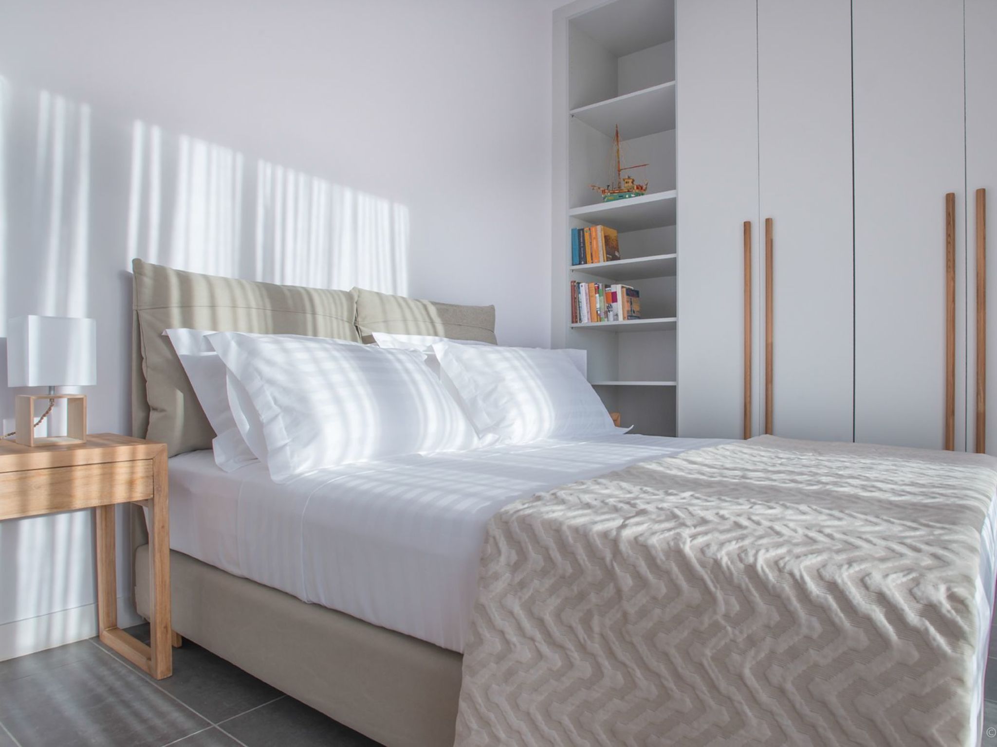 Mit Blick auf das Wasser-Image-tags.info