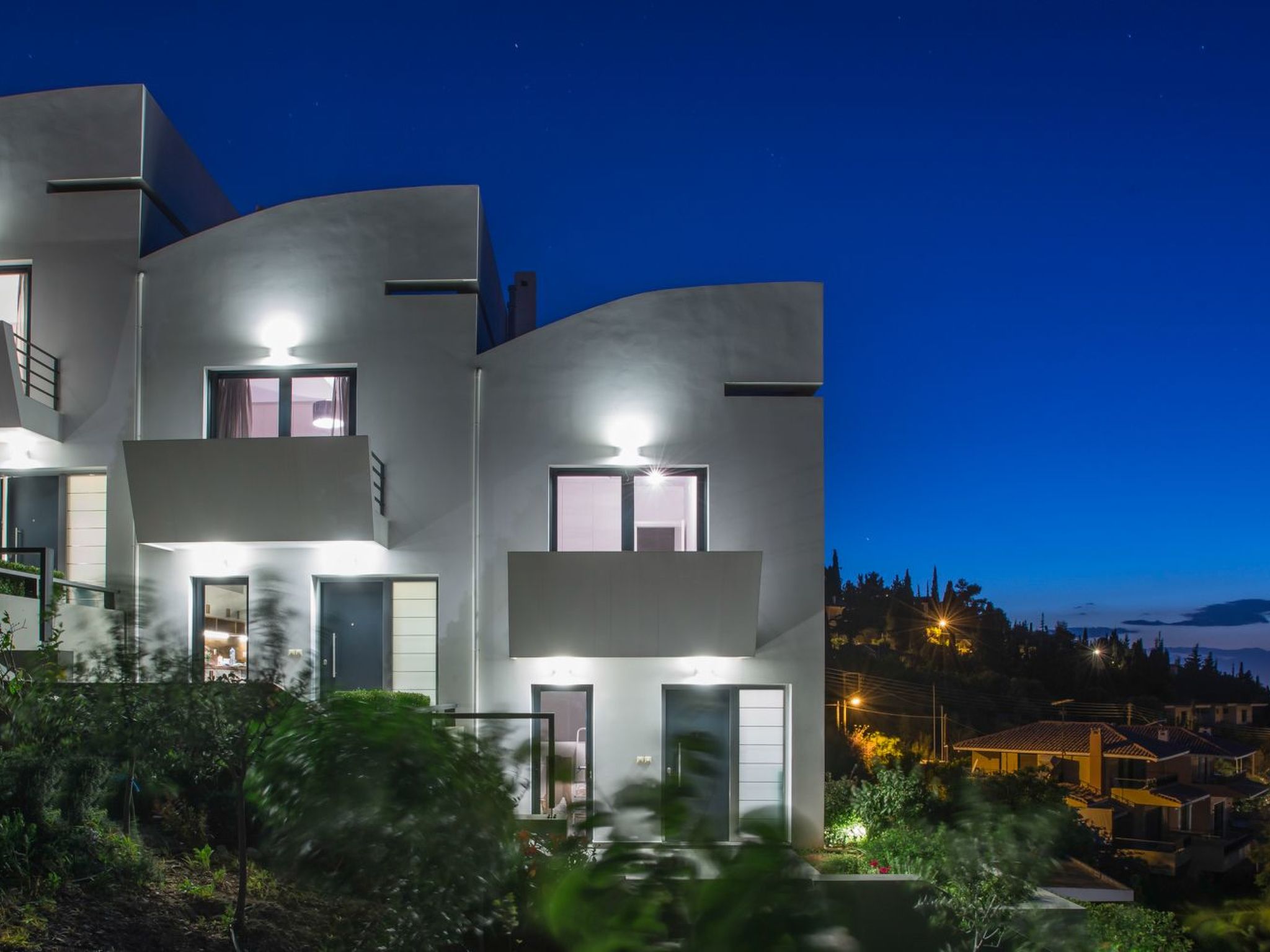 Mit Blick auf das Wasser-Dehors