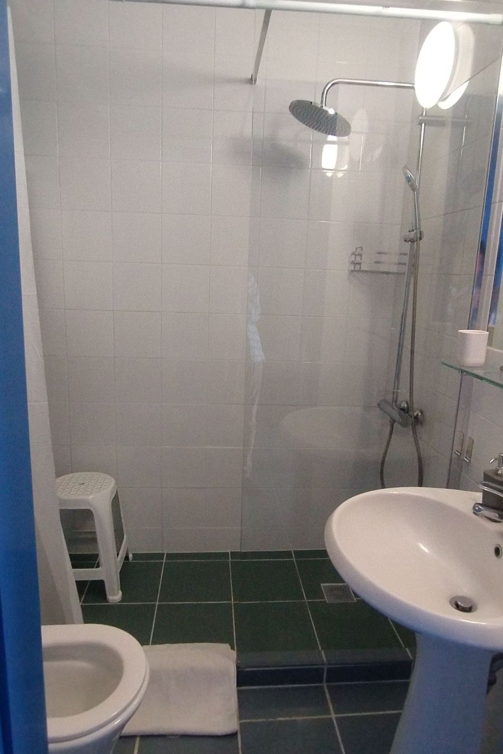 Mit Wasserblick-Binnen