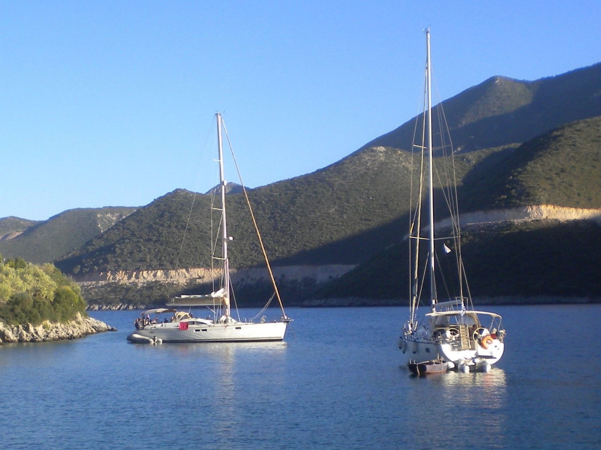 Steinhaus in Leonido mit Parkplatz-Binnen