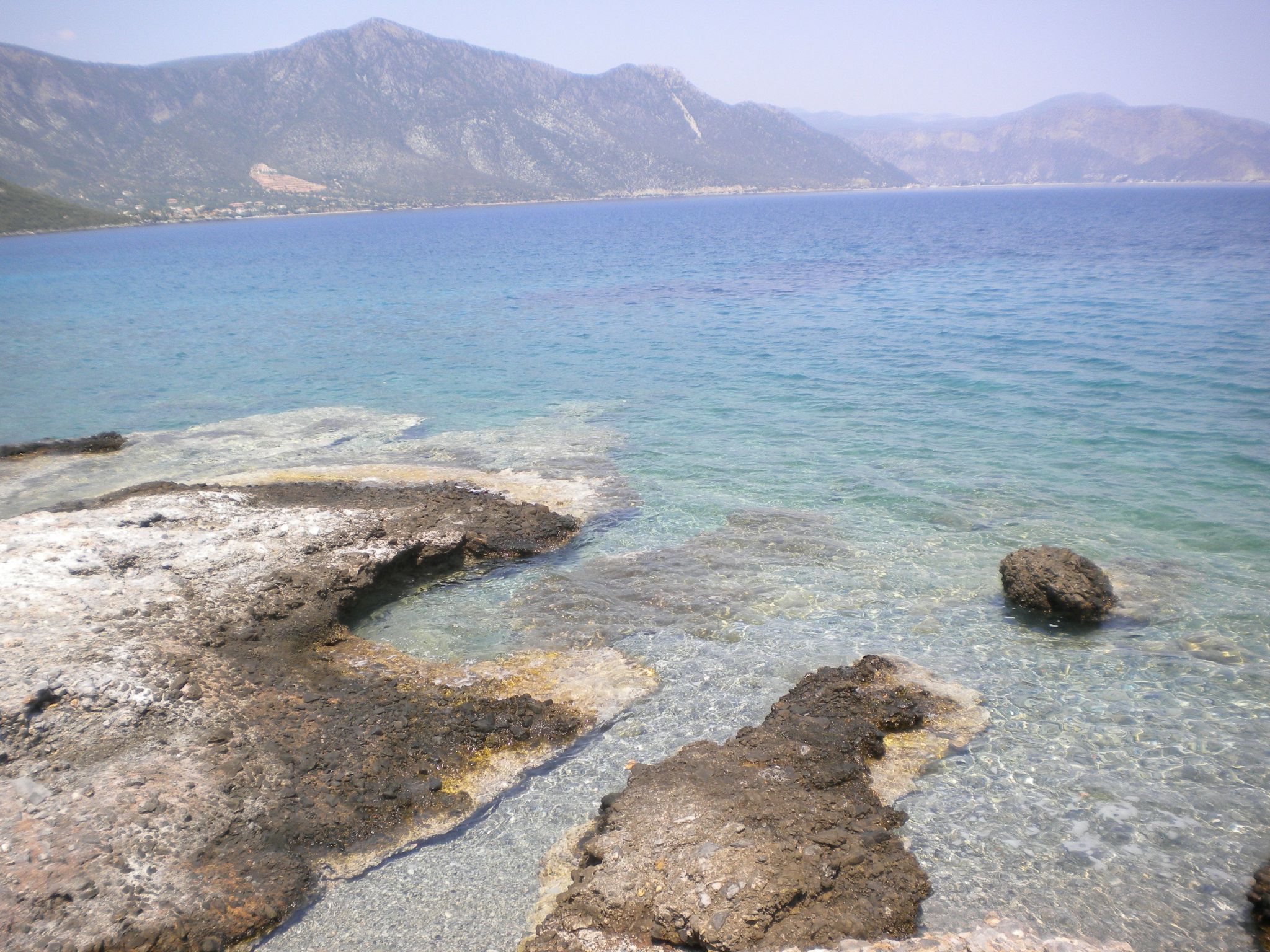 Steinhaus in Leonido mit Parkplatz-Binnen