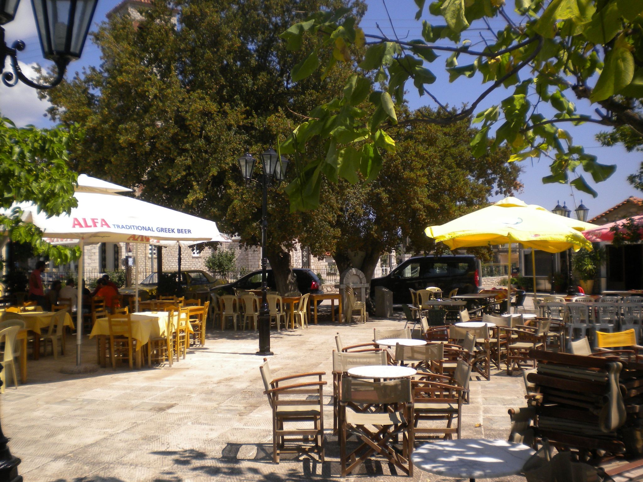 Steinhaus in Leonido mit Parkplatz-Binnen