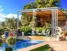 Villa Canes: Vrijstaande luxe met verwarmd privézwembad bij Mavrovouni - thumbnail 5