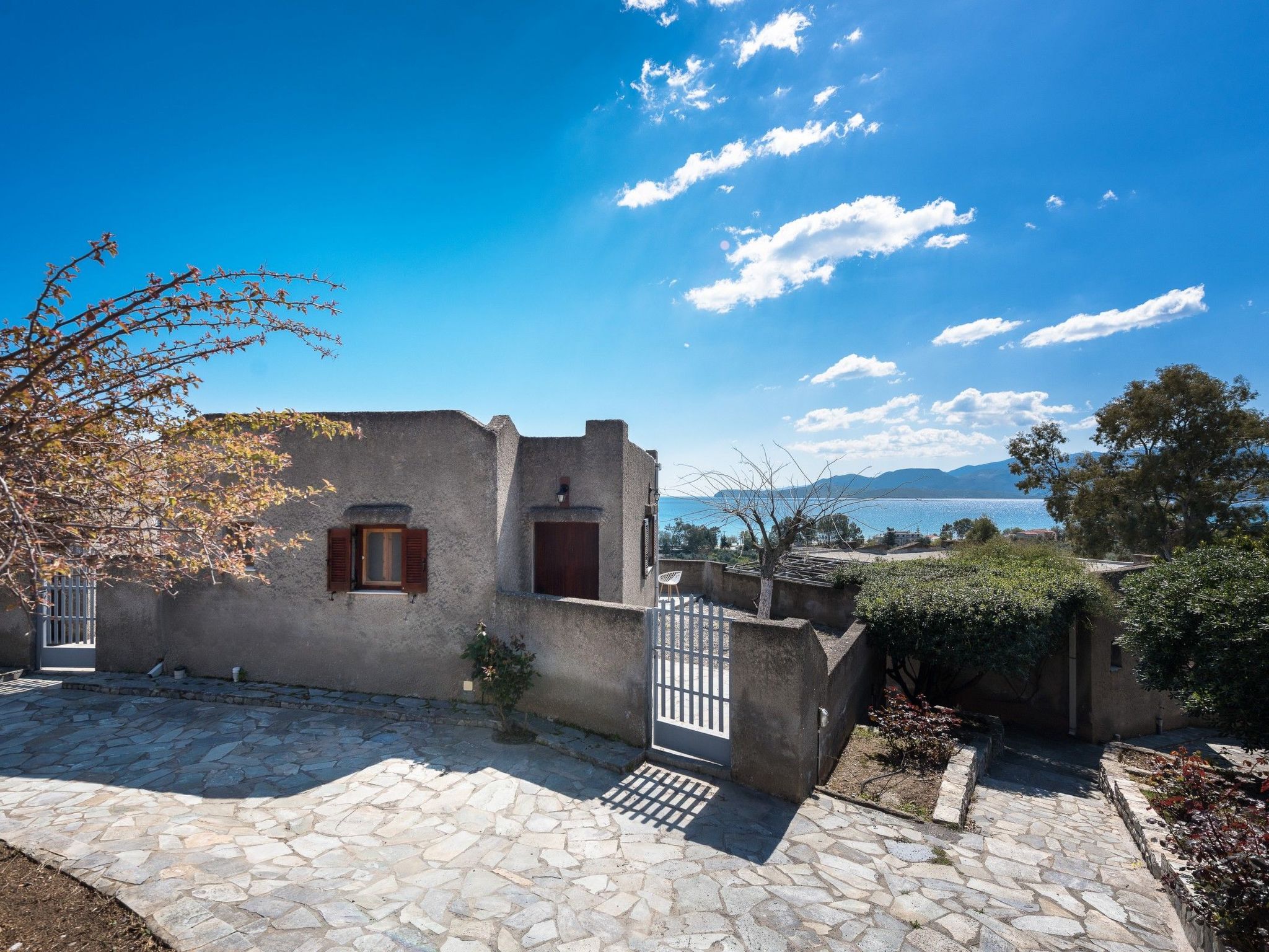 Bungalows für 2-4 Pers. mit Meerblick