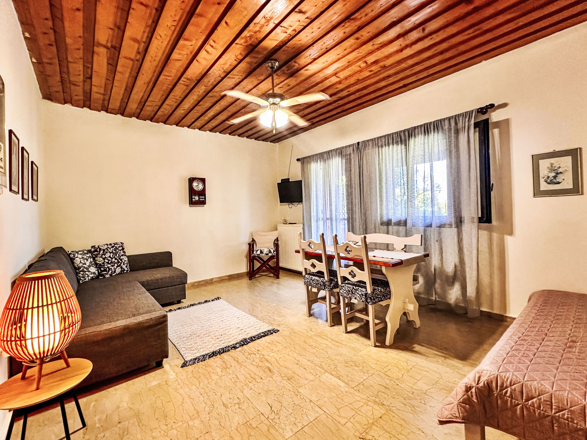 Apartment mit Meer- und Gartenblick - Genari Beach - Dedans
