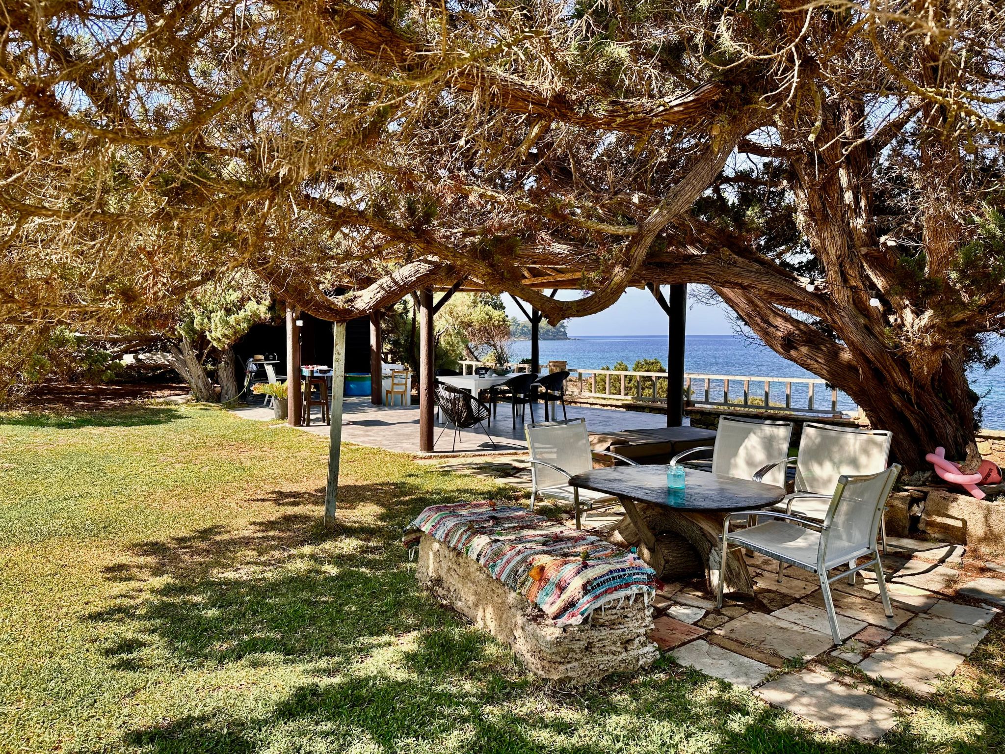 Apartment mit Meer- und Gartenblick - Genari Beach