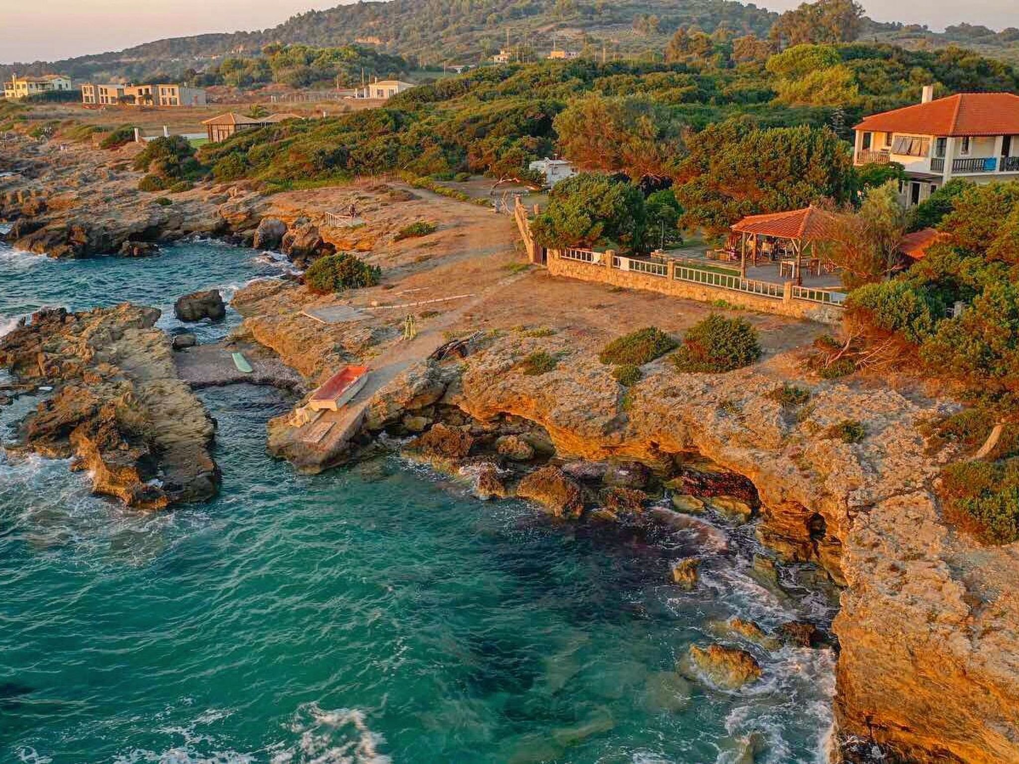 Apartment mit Meer- und Gartenblick - Genari Beach-Image-tags.info