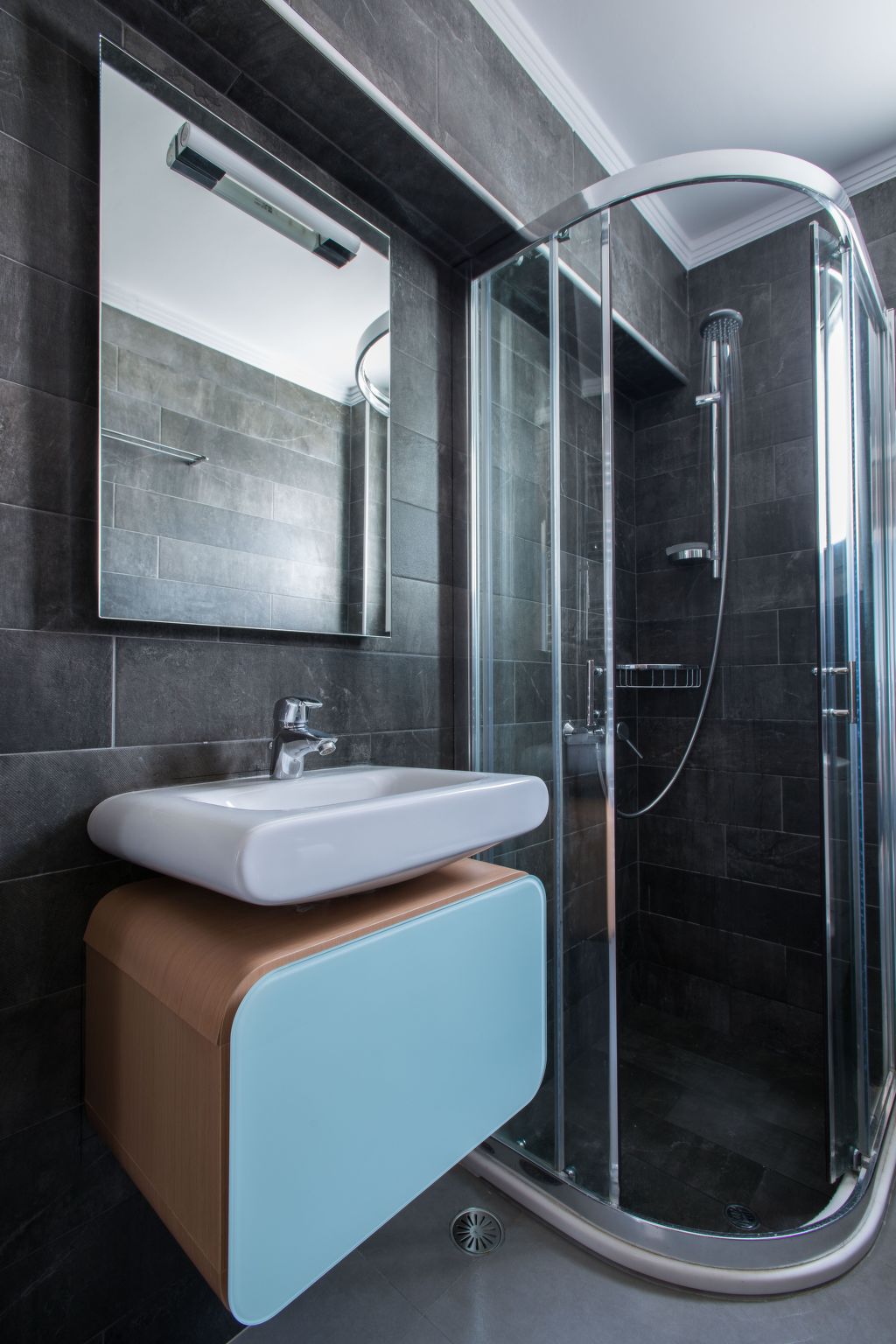 Diamante beachfront suite B-Binnen