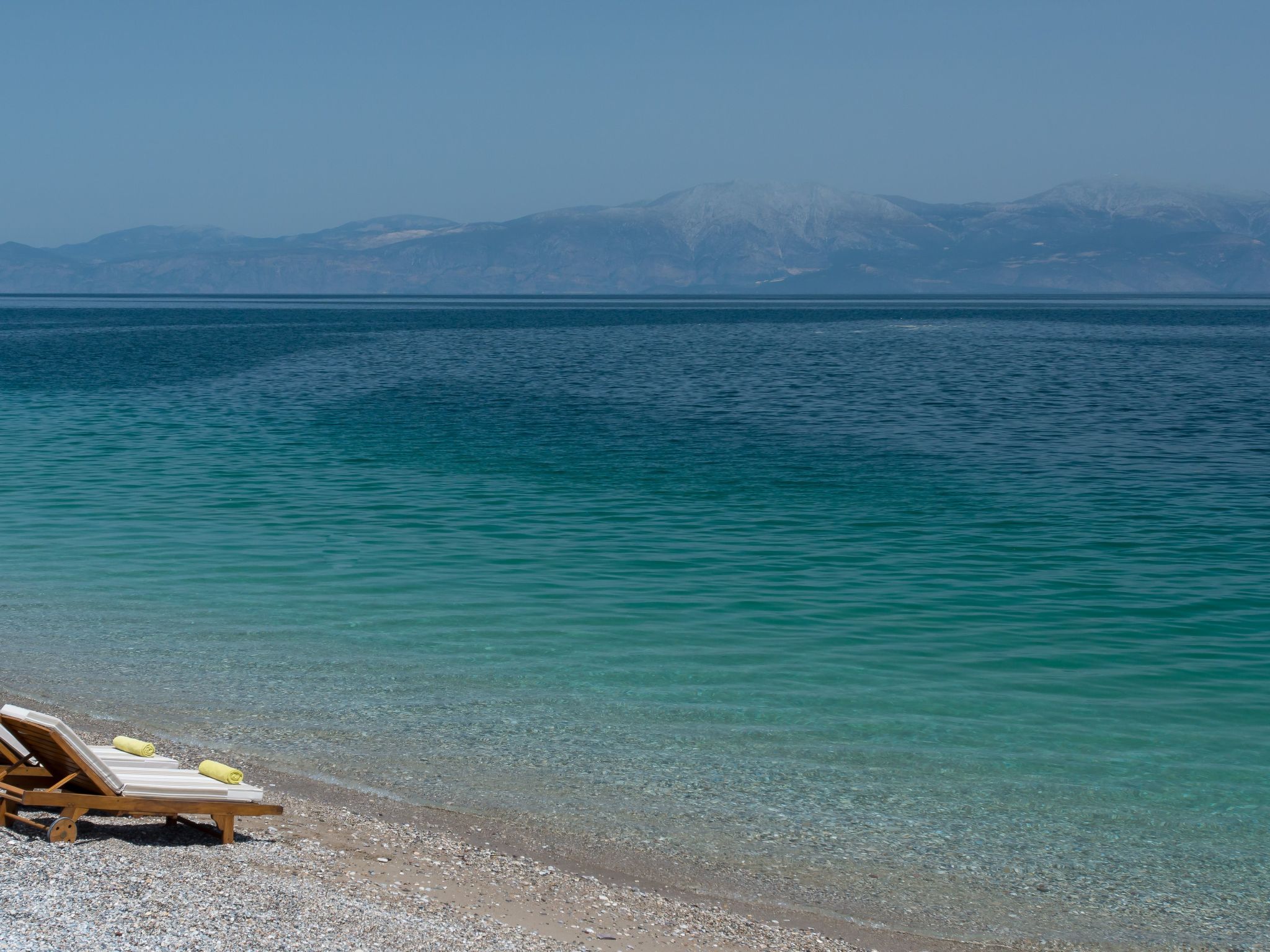 Diamante beachfront suite B-Binnen