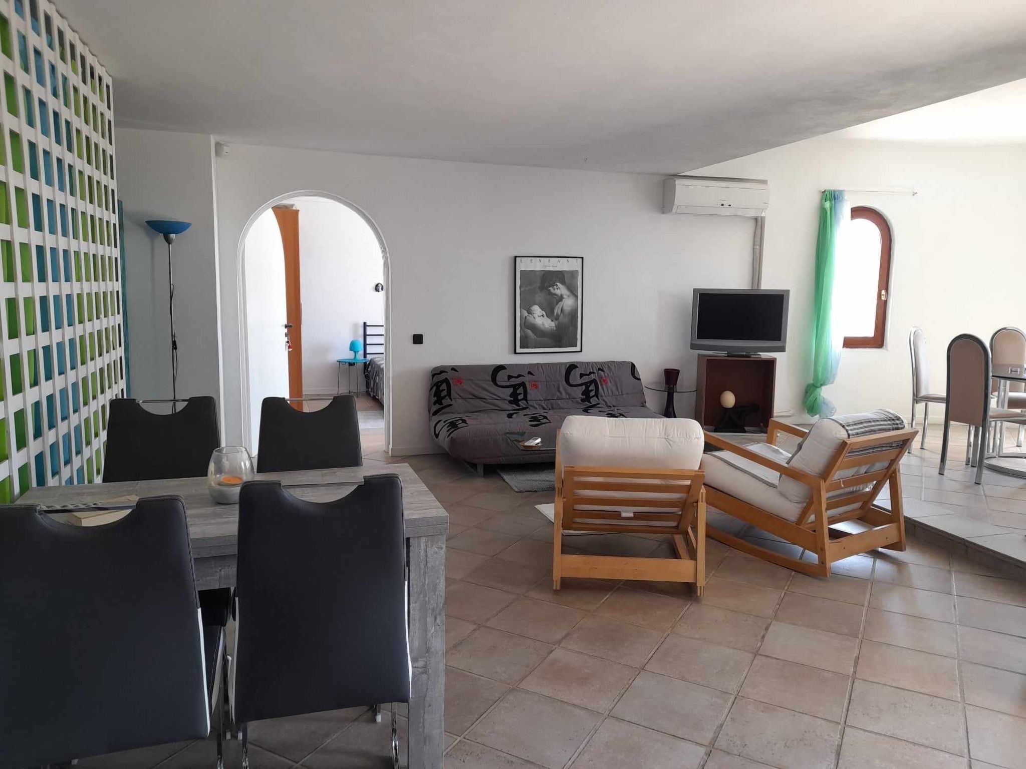 Charly Point Villa-Binnen