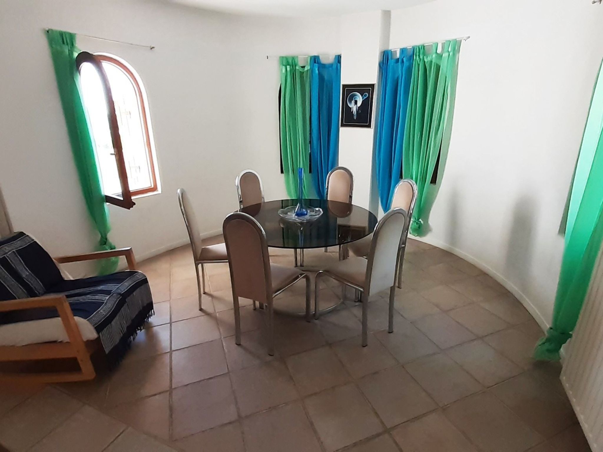 Charly Point Villa-Binnen