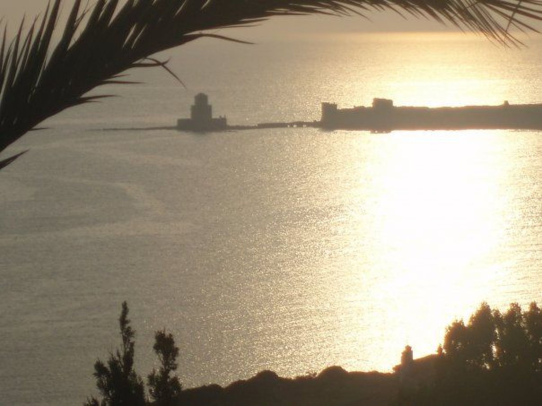 Charly Point Villa-Binnen