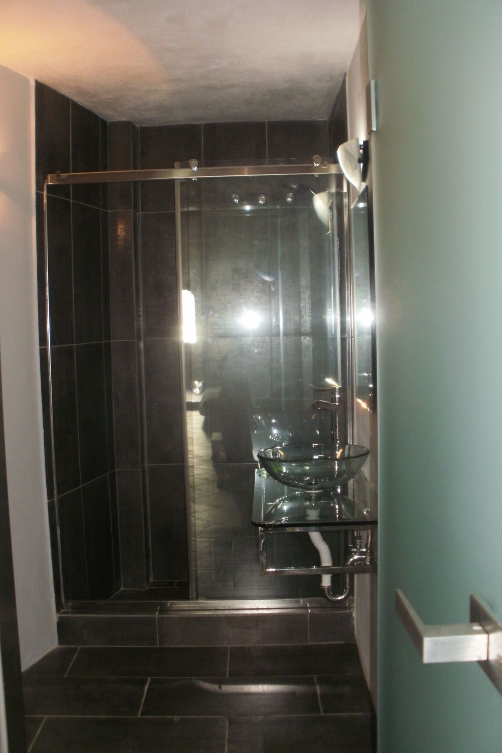 Charly Point Villa-Binnen