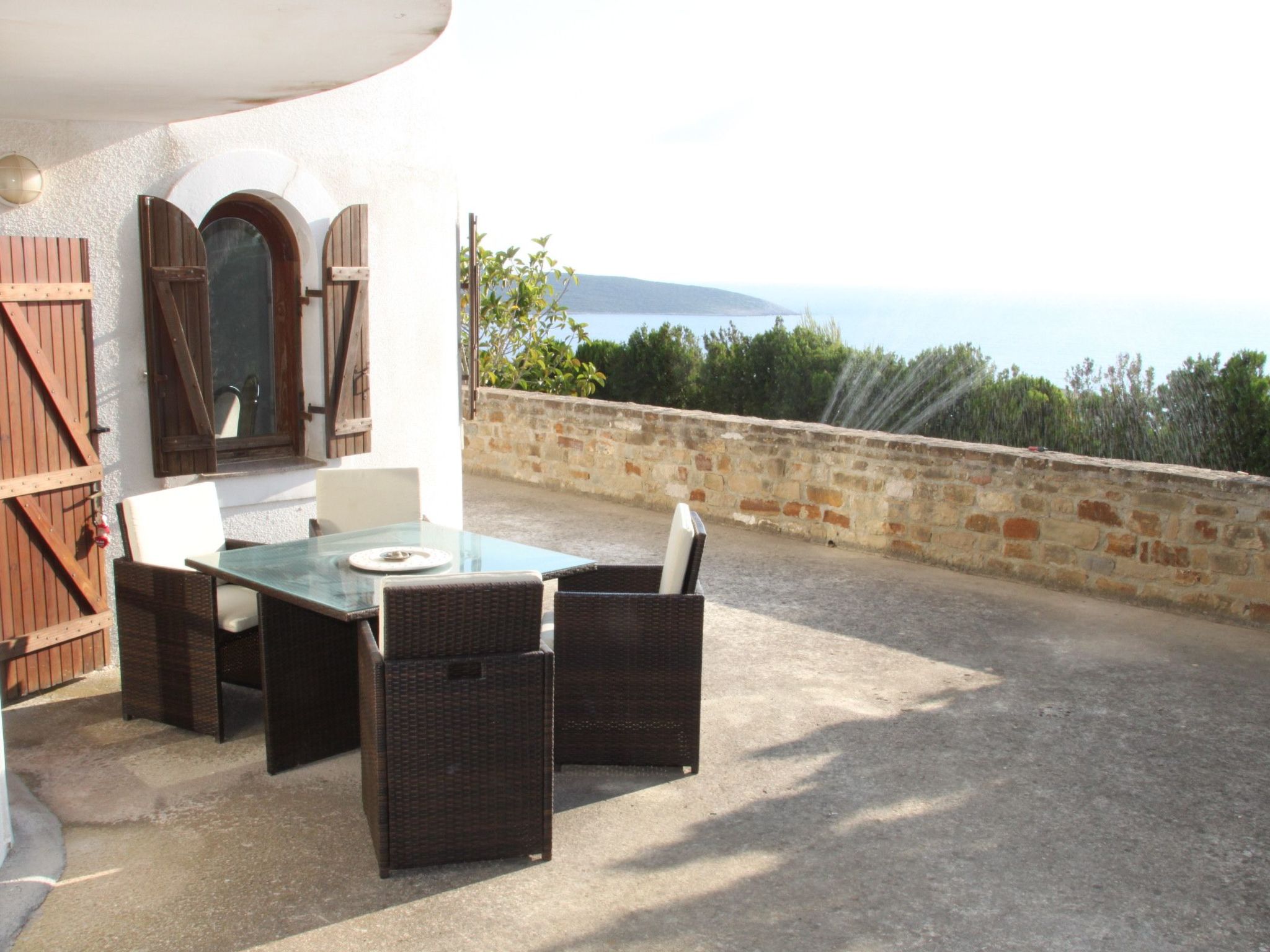 Charly Point Villa-Binnen