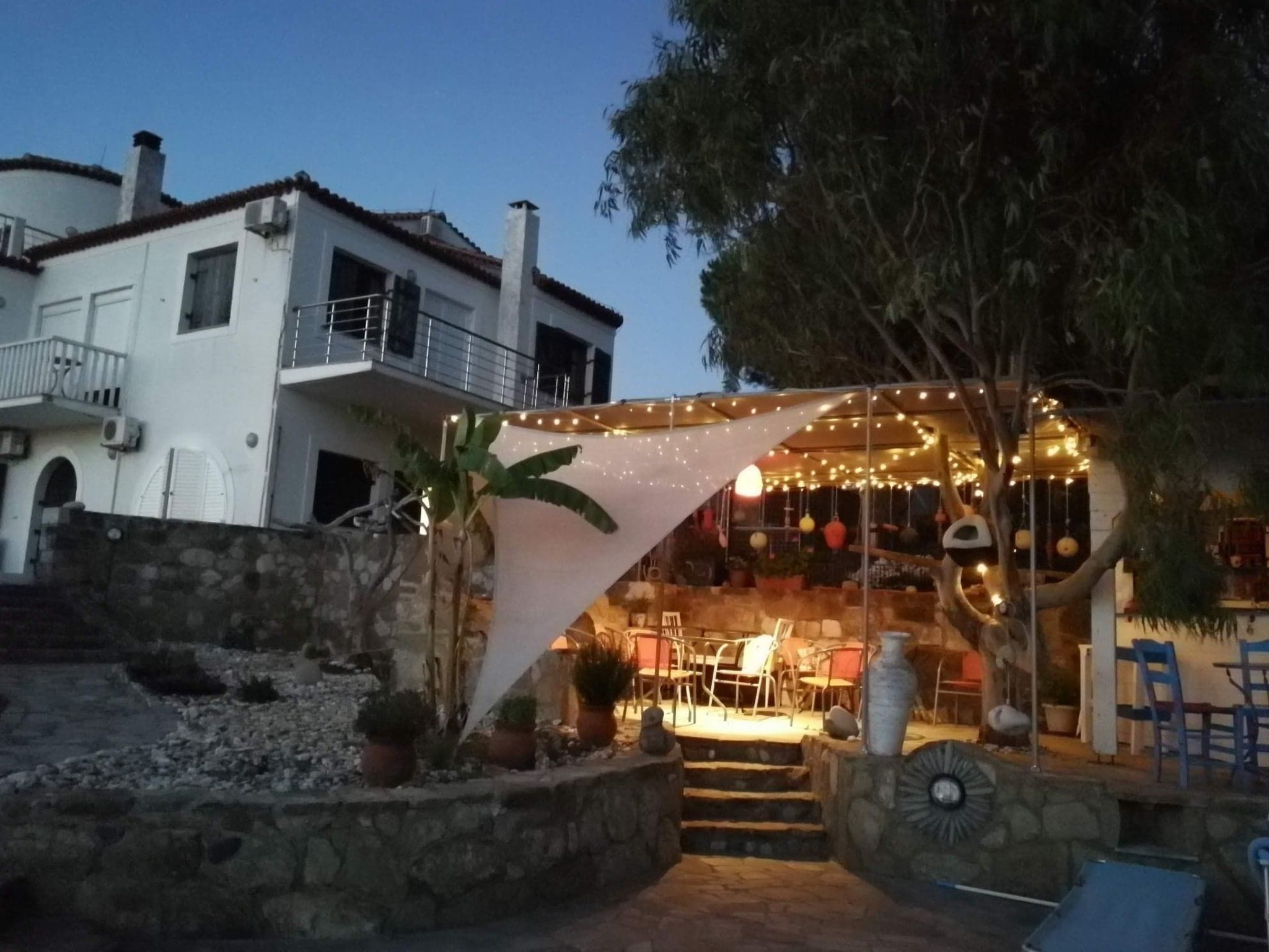 Charly Point Villa-Binnen