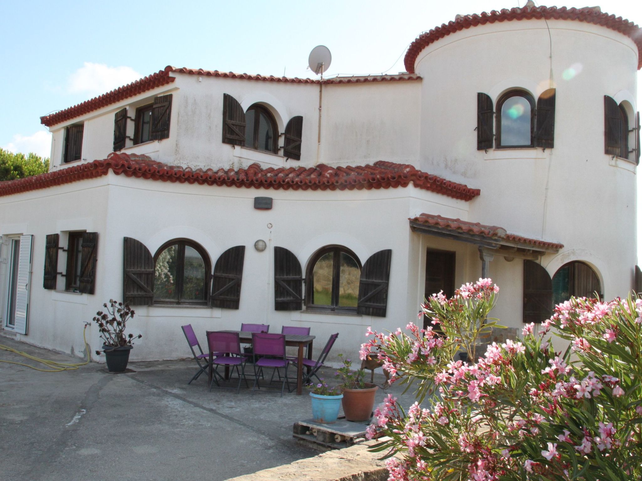 Charly Point Villa-Inside