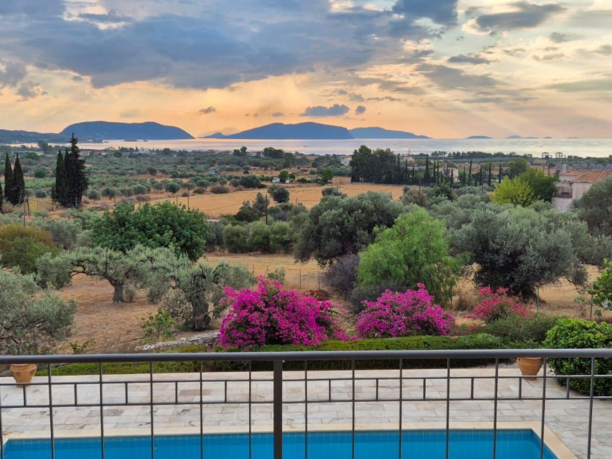 "Villa Newlands" - Pool, Meer und Inseln-Binnen