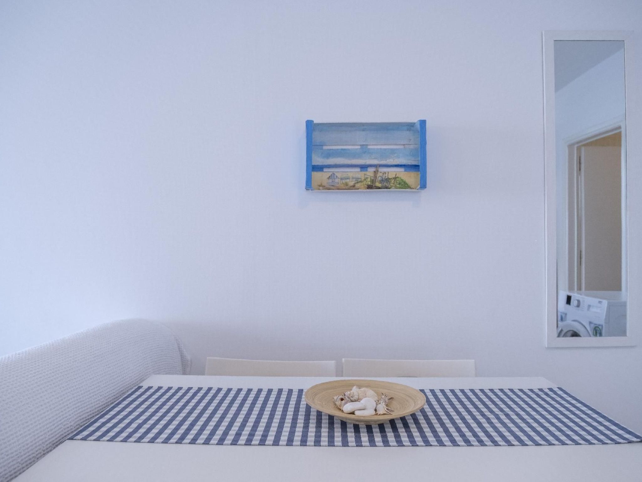 Zesa mit Balkon und Meerblick-Drinnen