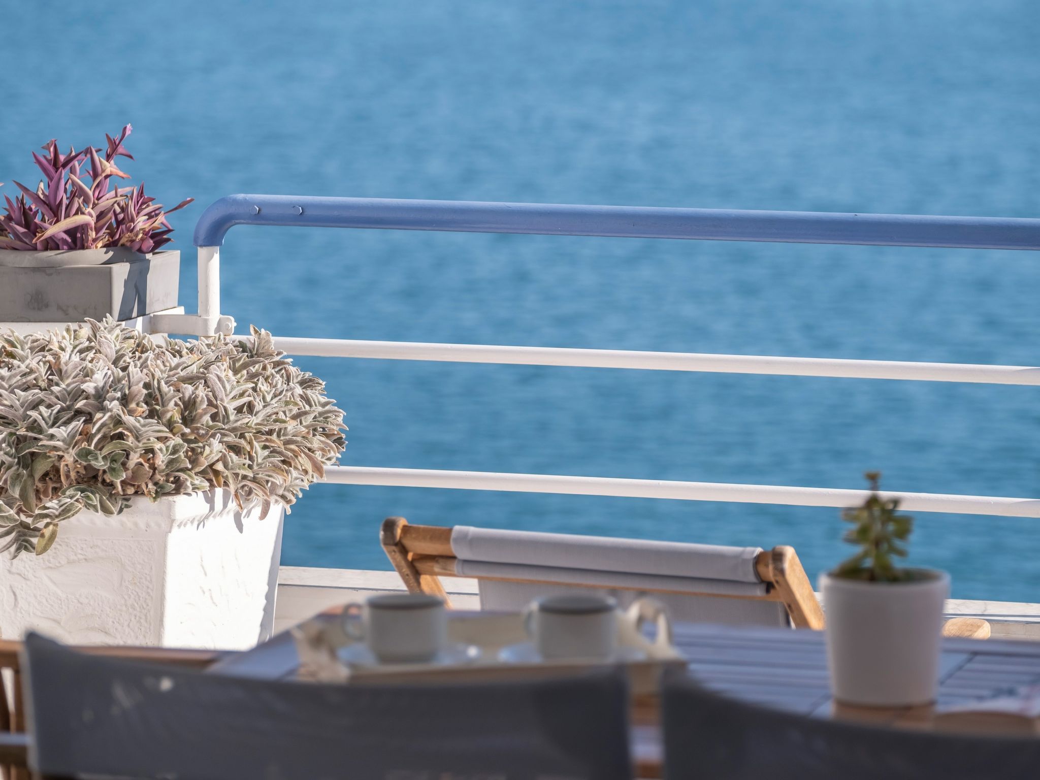Luxuriöses Apartment mit einem Schlafzimmer direkt am Wasser, Meerblick-Dedans