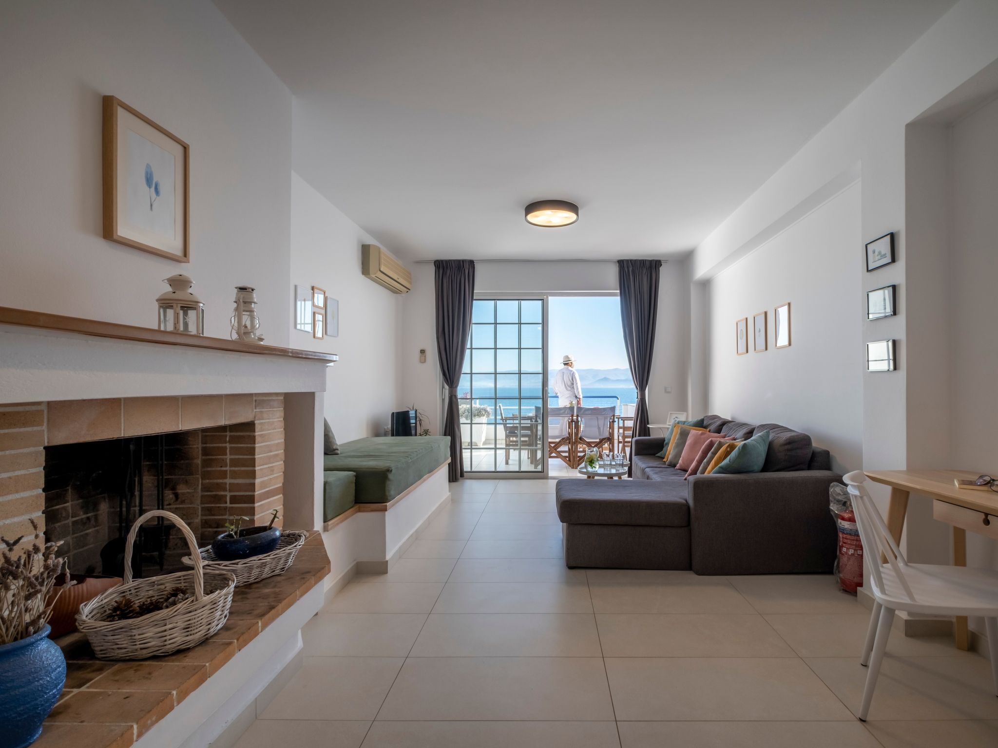 Luxuriöses Apartment mit einem Schlafzimmer direkt am Wasser, Meerblick-Dedans