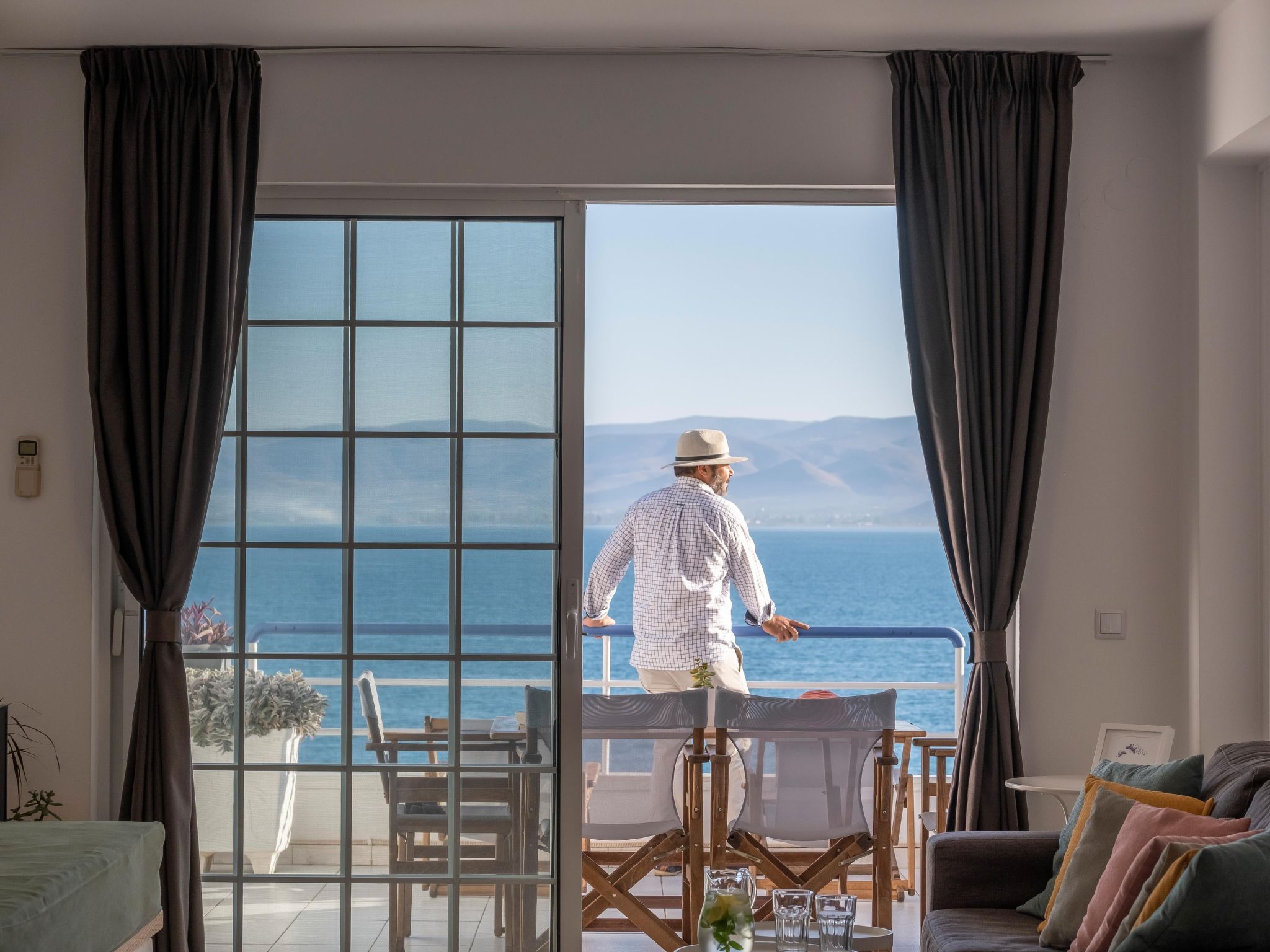Luxuriöses Apartment mit einem Schlafzimmer direkt am Wasser, Meerblick-Dedans