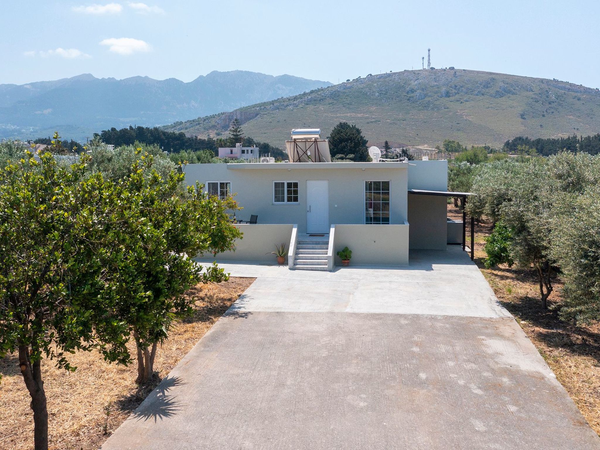 In einem Olivenhain in Strandnähe - Outside