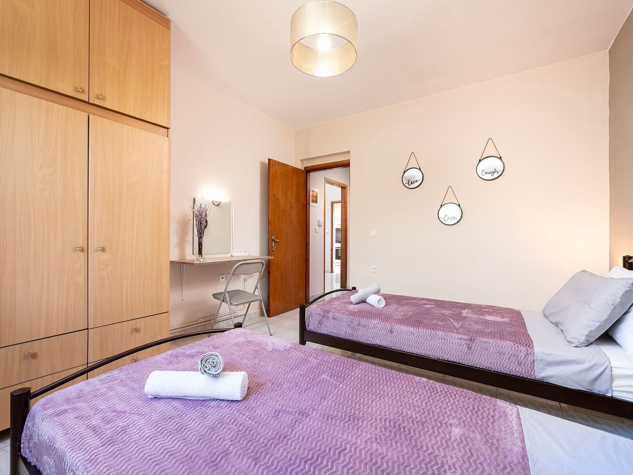 In einem Olivenhain in Strandnähe - Inside