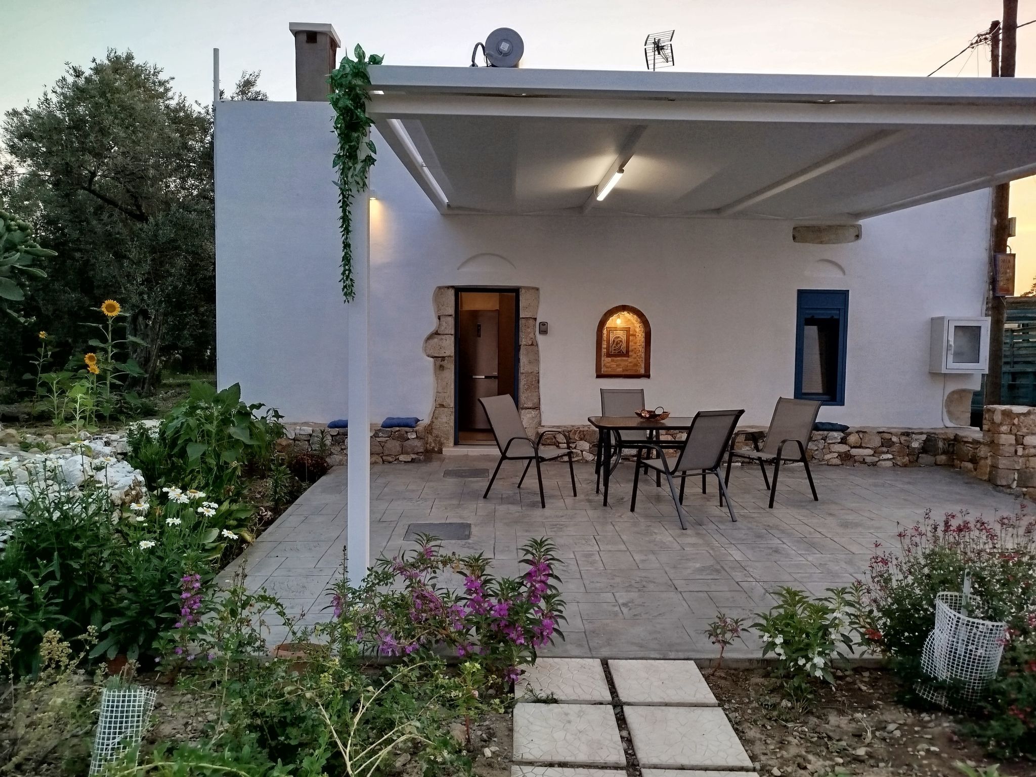 Grandpa's place is a 150year-old stone built house, located in the traditional , unchanged over time village of Lagoudi. It's recently renovated with love and respect to the tranquility of the landsca..