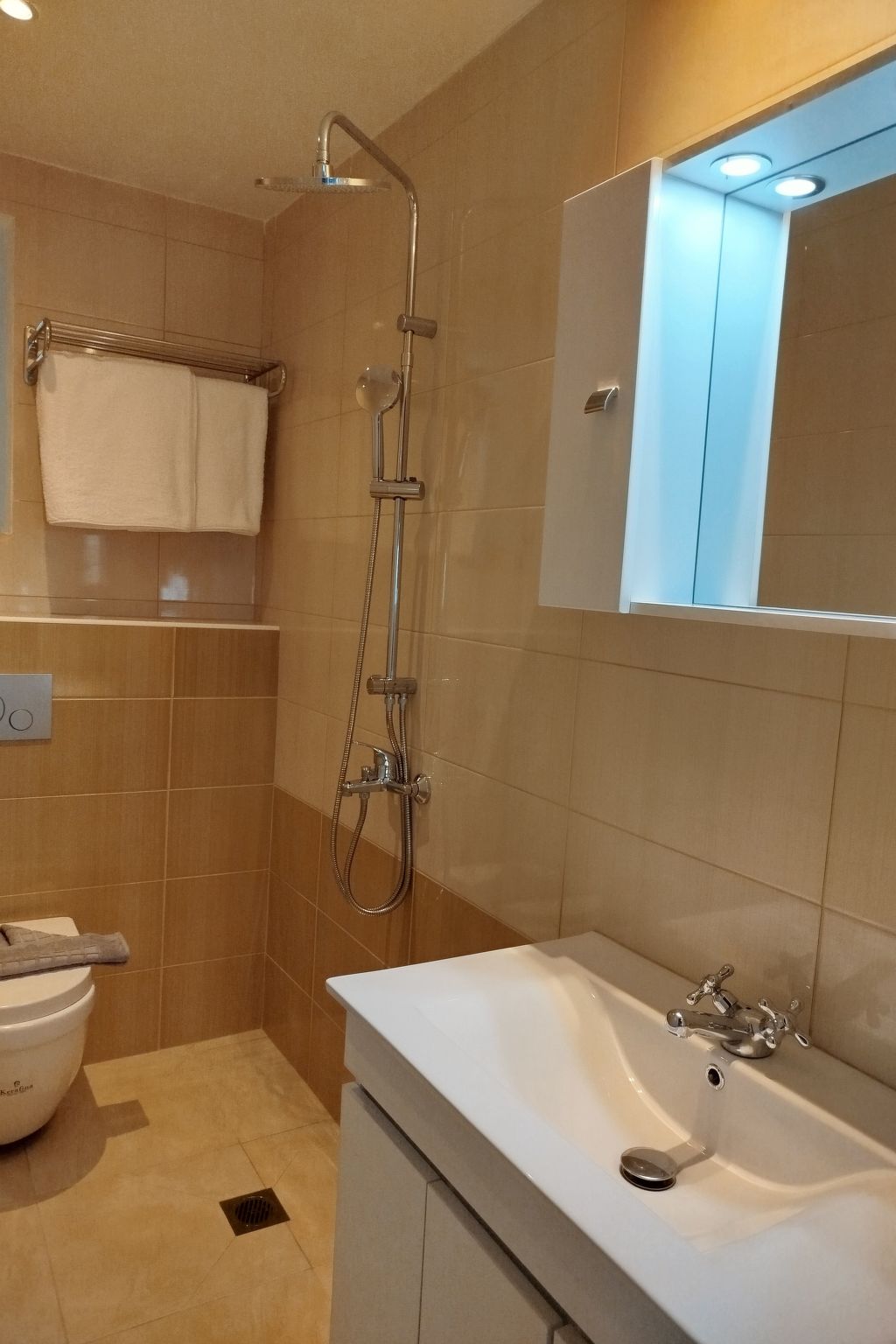 "Großvaters Haus", ein 150 Jahre altes Steinhaus-Binnen