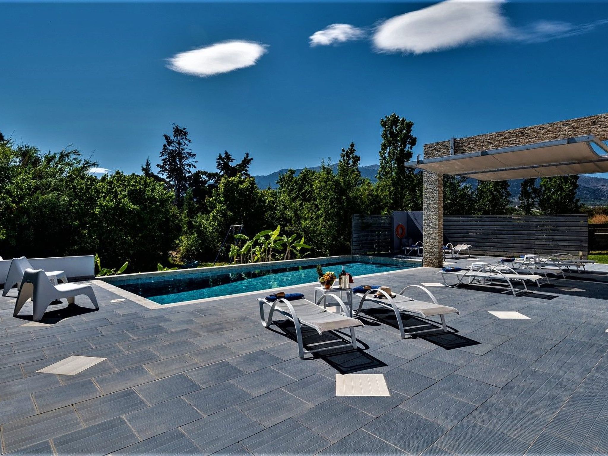 Villa "Xenos" mit Blick auf das Wasser-Buiten